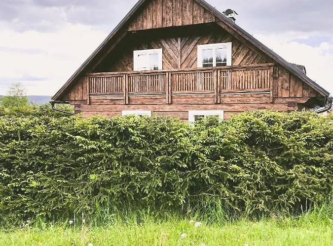 Roubenka Meandra Borova Lada